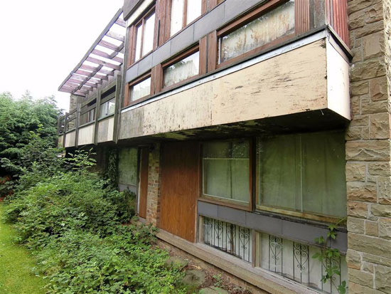 1970s modern renovation project in Almondbury, West Yorkshire