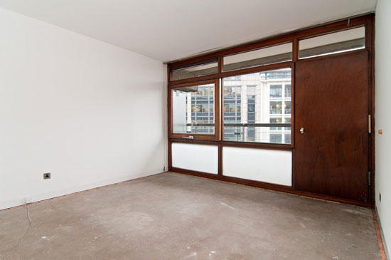 Barbican living: Apartment in Seddon House on the Barbican Estate, London EC2