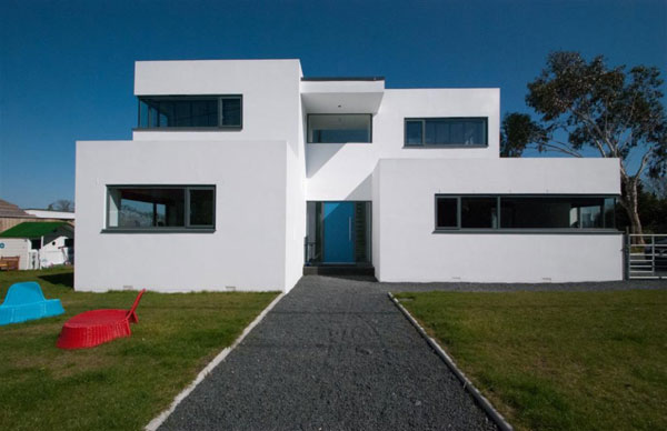 Bauhaus-inspired property in Hamble, near Southampton, Hampshire