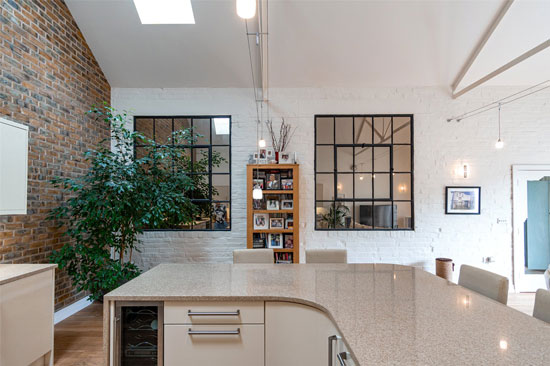 Apartment in the 1930s Manor Road Garage in East Preston, West Sussex