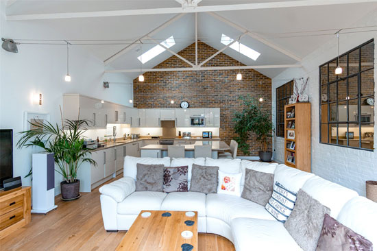 Apartment in the 1930s Manor Road Garage in East Preston, West Sussex
