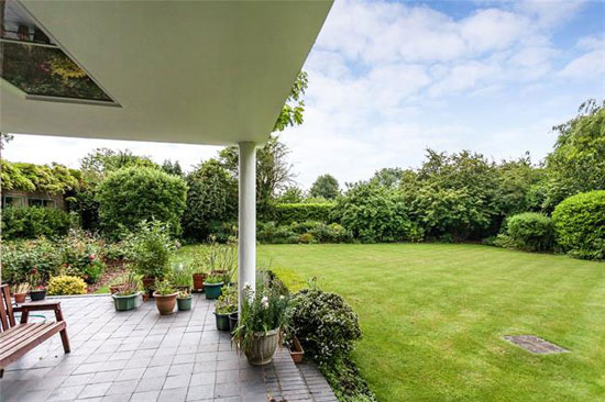 1930s Rudolf Frankel modernist property in Stanmore, Middlesex
