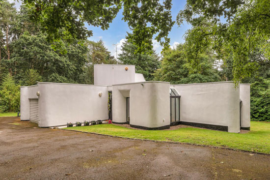 1970s David Shelley modern house in Ravenshead, Nottinghamshire