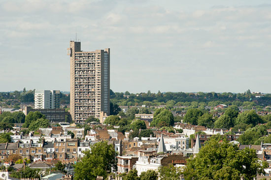 Apartment in Erno Goldfinger’s Trellick Tower, London W10