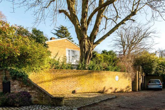 1950s modern house in Hampstead, London NW3