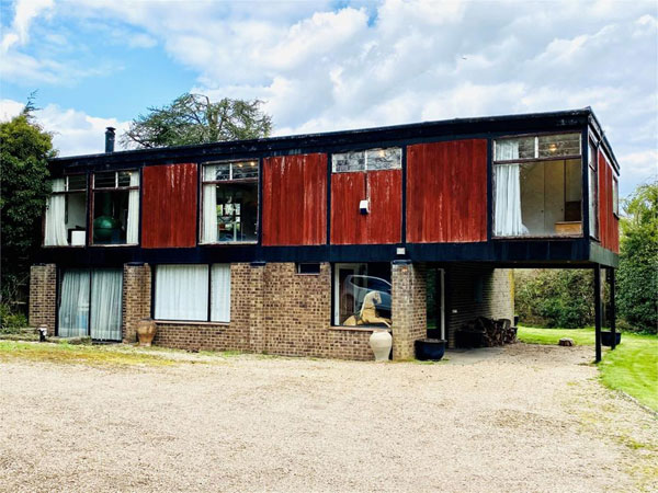 1960s Solar House in Henley-on-Thames, Oxfordshire