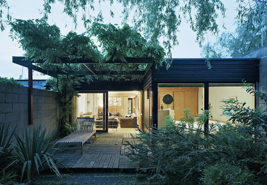 1960s grade II-listed single-storey property on the Cockaigne Housing Group development, Hatfield, Hertfordshire