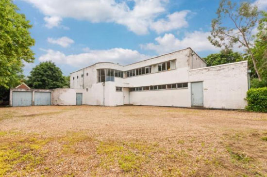 1930s Dyson and Hebeler-designed grade II-listed art deco property in Hilton, near Huntingdon, Cambridgeshire