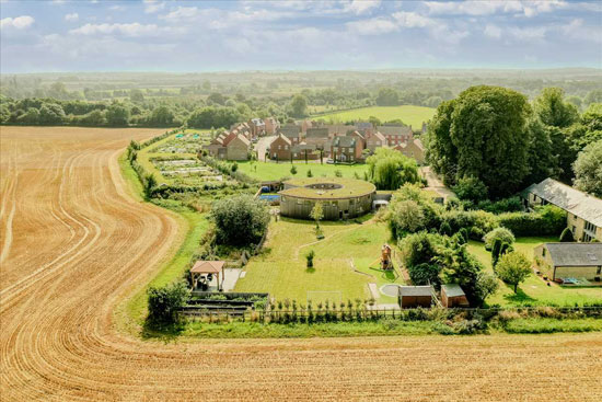 Grand Designs Roundhouse in Deanshanger, Buckinghamshire