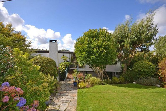 1960s Michael Newberry-designed modernist property in Falmouth, Cornwall
