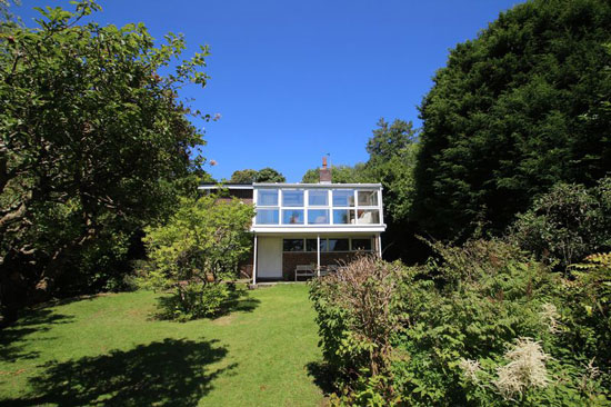 24. The Level House 1960s modernist property in Mayfield, East Sussex