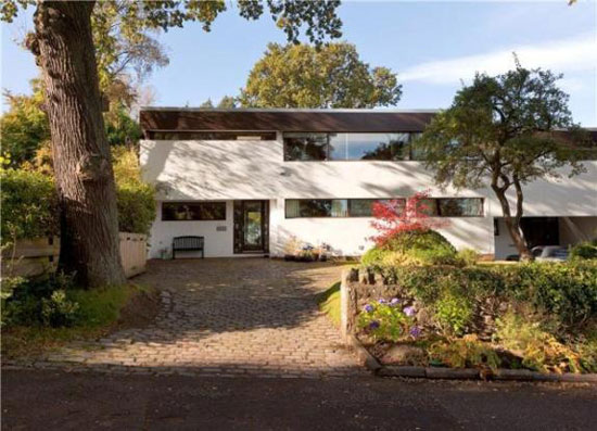 1960s Morris & Steedman-designed four-bedroom modernist property in Ravelston, Edinburgh, Midlothian