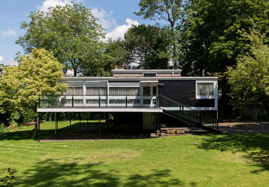 28. 1950s Geoffry Powell-designed The Rossdale House in London N3