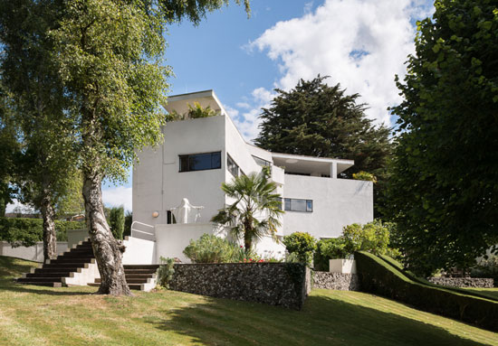 1920s Amyas Connell-designed High & Over modernist house in Amersham, Buckinghamshire