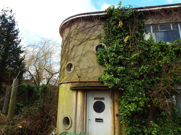 32. Art deco renovation project: Four-bedroom property in Frome, Somerset