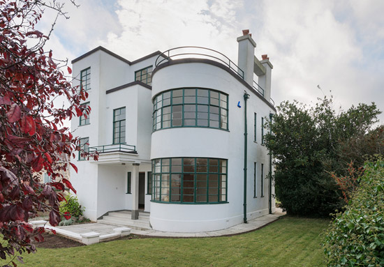 Melville Aubin-designed Sunpark 1930s art deco property in Brixham, Devon