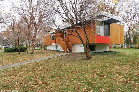 1950s Marcel Breuer-designed Snower Residence in Mission Hills, Kansas, USA