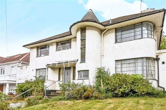 1930s art deco property in Willesden, London NW10