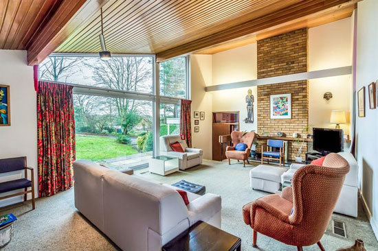 7. 1960s midcentury property in Ware, Hertfordshire