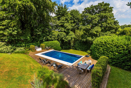 1980s David Richmond Associates Geodesic Dome property in Tatsfield, Kent