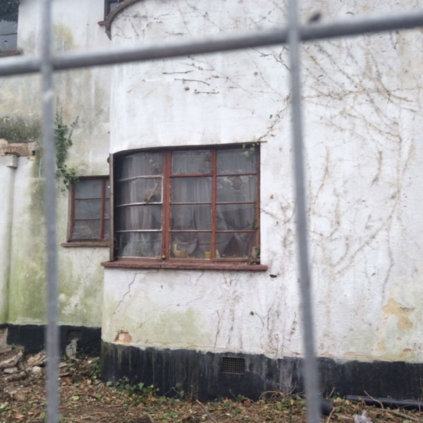 For demolition: 1930s art deco house in Rayners Lane, London