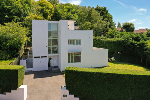 Connell and Ward’s First Sun House in Amersham, Buckinghamshire