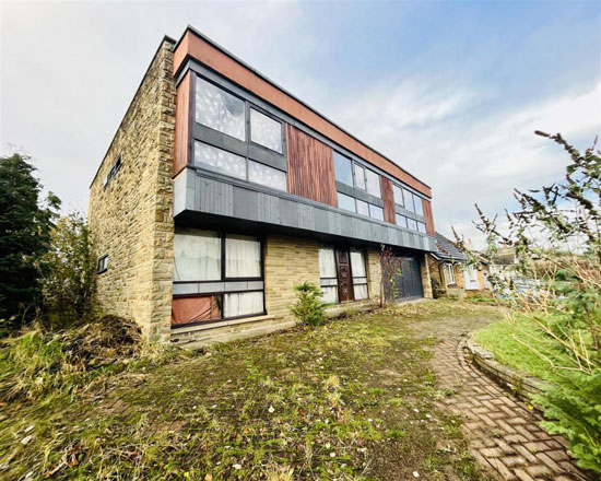 1960s modern renovation project in Almondbury, West Yorkshire