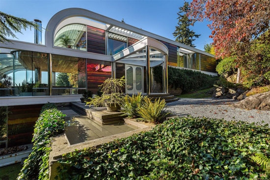 Arthur Erickson-designed Eppich 2 House in West Vancouver, British Columbia, Canada