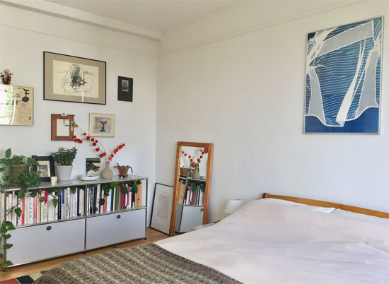 Airbnb apartment in 1930s Taymount Grange, London SE23