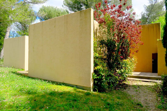 1960s Jean-Pierre Frapolli modern house near Aix-en-Provence, southern France