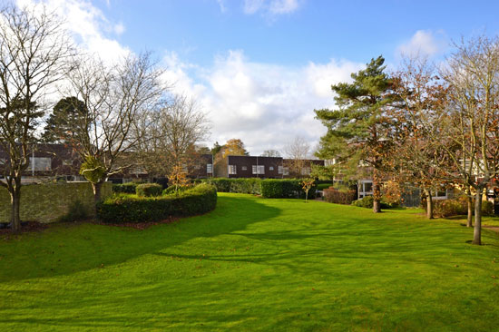 1960s Eric Lyons-designed Westfield Span House in Ashtead, Surrey