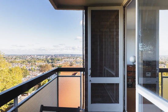 1960s midcentury modern apartment in Altior Court, London N6