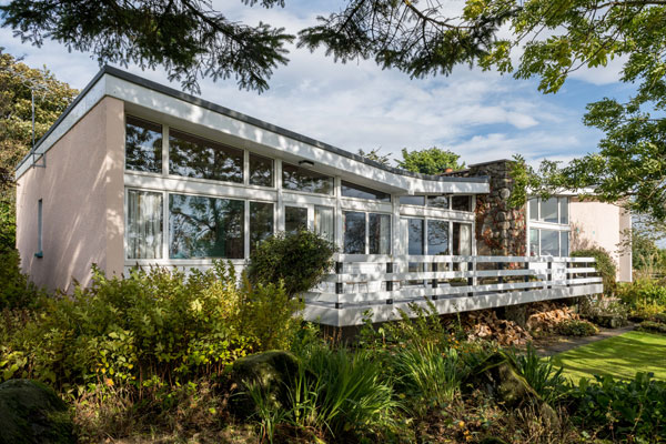 Midcentury modern house in Orrock, near Aberdeen, Scotland