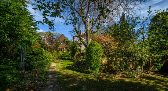 1980s modern house in Aberdeen, Scotland