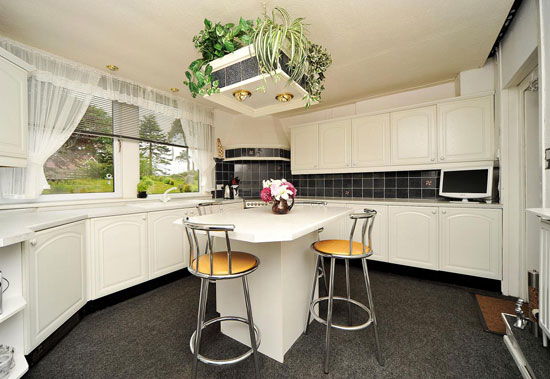 ab3 1970s four bedroom modernist property in Kilrenny, Potterton, Aberdeen