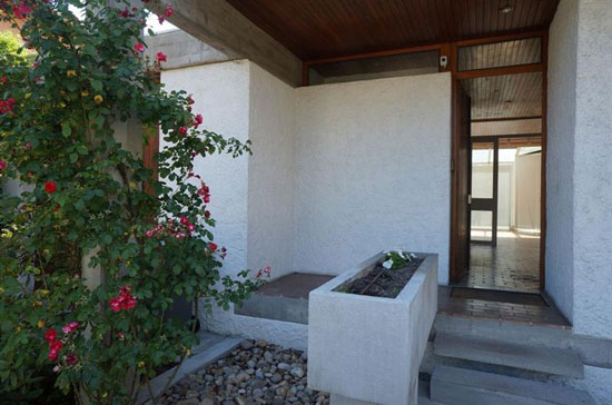 1960s Alain Chomel-designed modernist property in Bron, eastern France