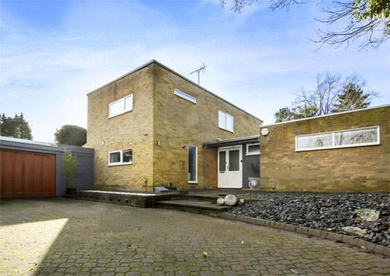 1950s modern house in Harpenden, Hertfordshire