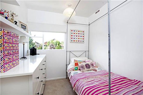 1930s Connell and Ward-designed Second Sun House in Amersham, Buckinghamshire