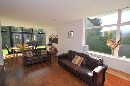 The First Sun House - 1930s Connell and Ward-designed modernist property in Amersham, Buckinghamshire