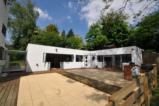 1930s Connell and Ward-designed Sun House modernist property in Amersham, Buckinghamshire