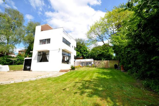1930s Connell and Ward-designed Sun House modernist property in Amersham, Buckinghamshire