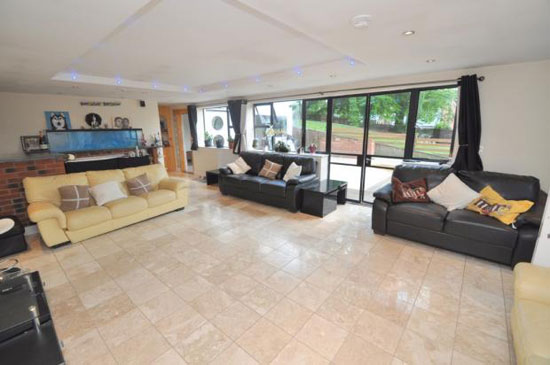 1930s Connell and Ward-designed Sun House modernist property in Amersham, Buckinghamshire
