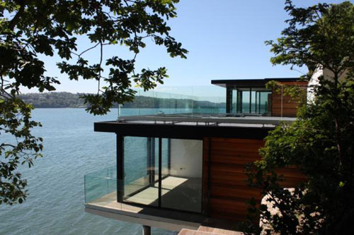 ang4 The Beach House at Glyn Garth, Anglesey, North Wales