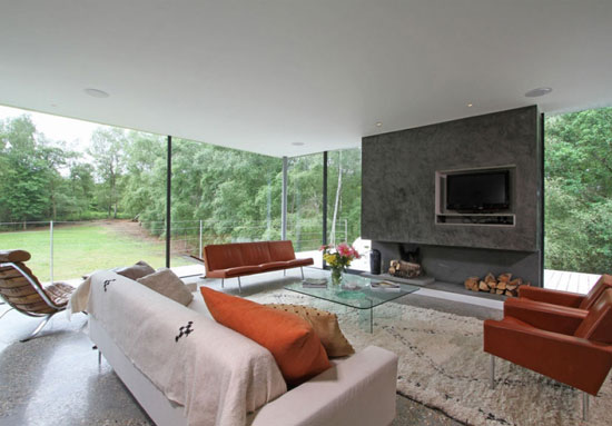 arch2 Archplan-designed contemporary modernist house in Farnham, Surrey