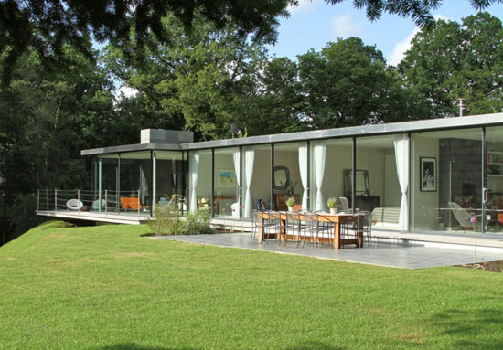 Archplan-designed contemporary modernist house in Farnham, Surrey