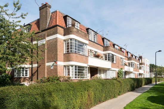 Apartment in the 1930s Howes and Jackman-designed art deco Clissold Court, London N4