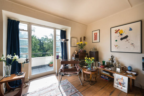 Apartment in the 1930s Howes and Jackman-designed art deco Clissold Court, London N4