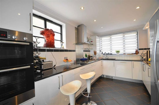Two-bedroom art deco-style apartment in Leigh-On-Sea, Essex