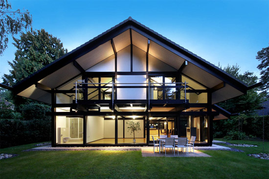 Modernist Huf Haus property in Ascot, Berkshire