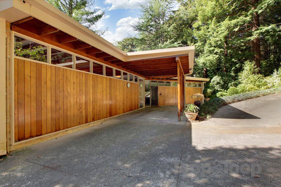 On the market: Redwood 1960s midcentury property in Crafers, South Australia